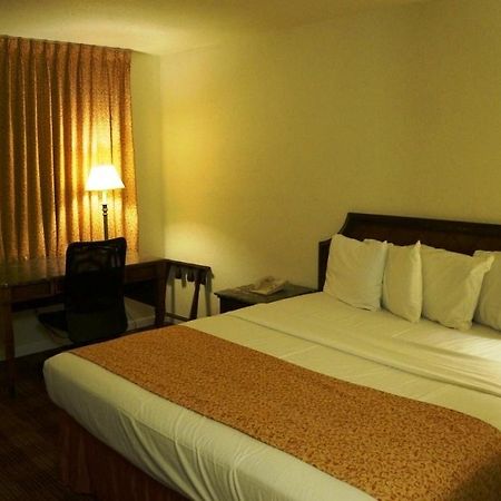 Waterford Inn Ngoại thất bức ảnh
