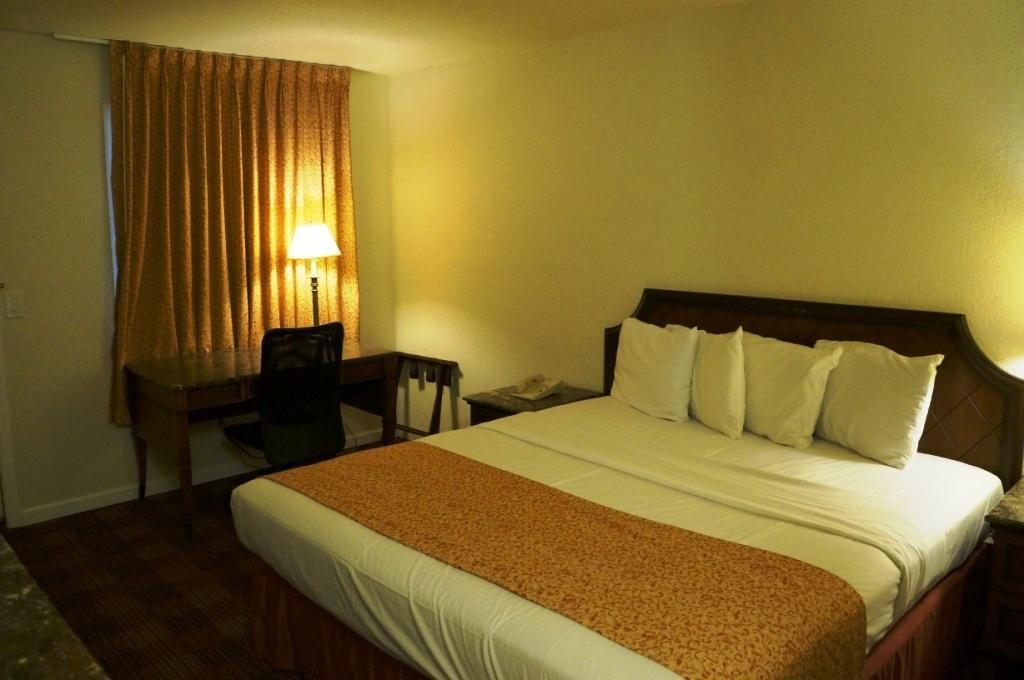 Waterford Inn Ngoại thất bức ảnh