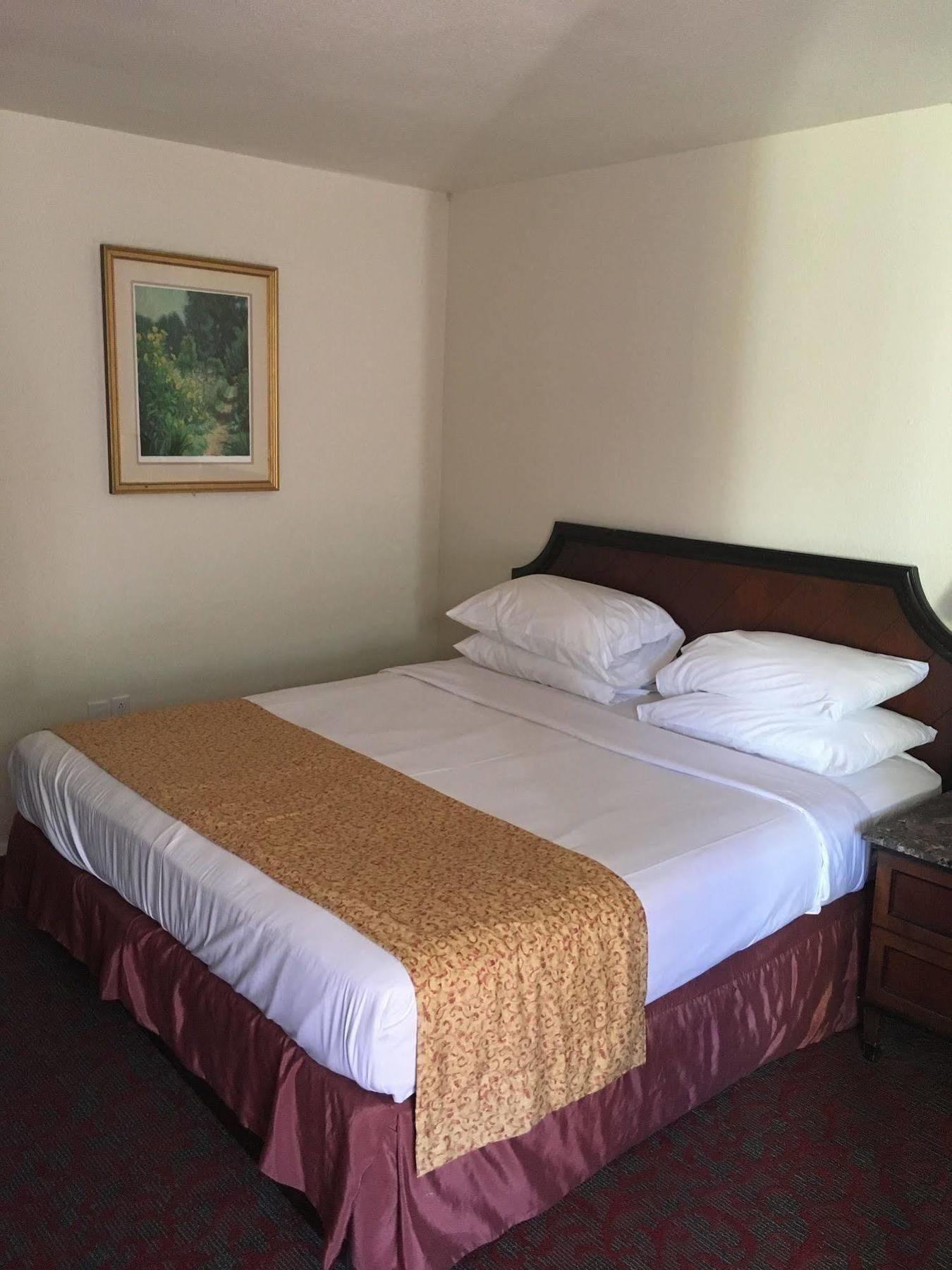 Waterford Inn Ngoại thất bức ảnh
